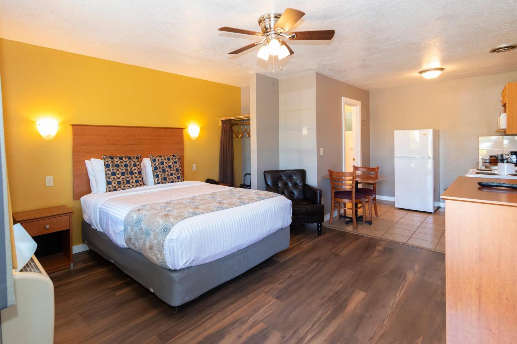 Nordic Inn And Suites Portland Esterno foto
