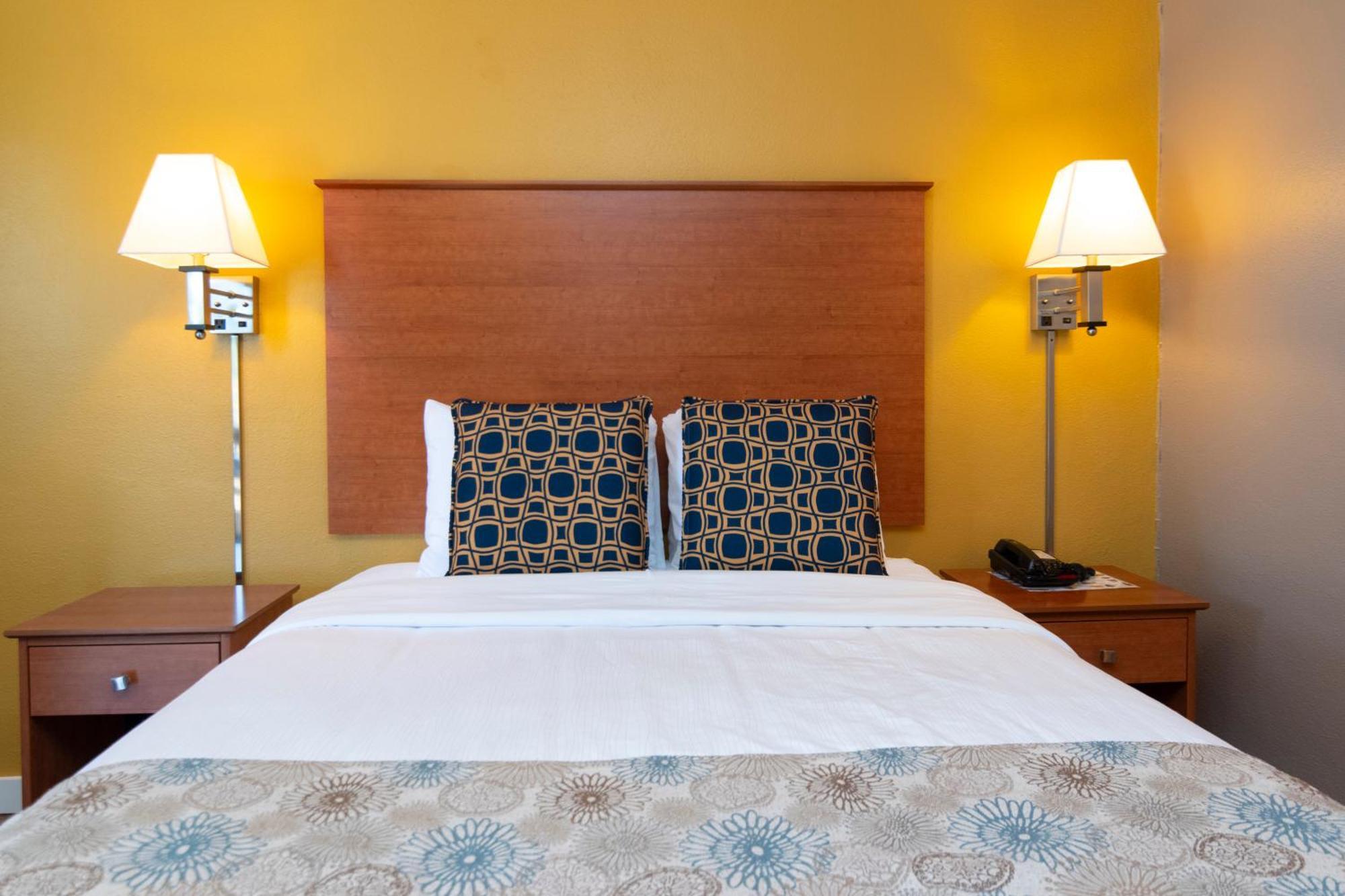 Nordic Inn And Suites Portland Esterno foto