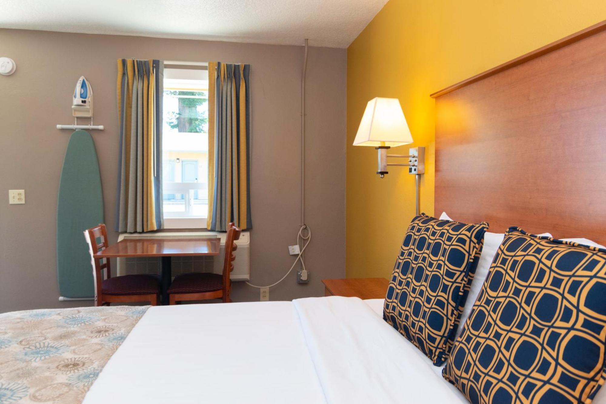 Nordic Inn And Suites Portland Esterno foto