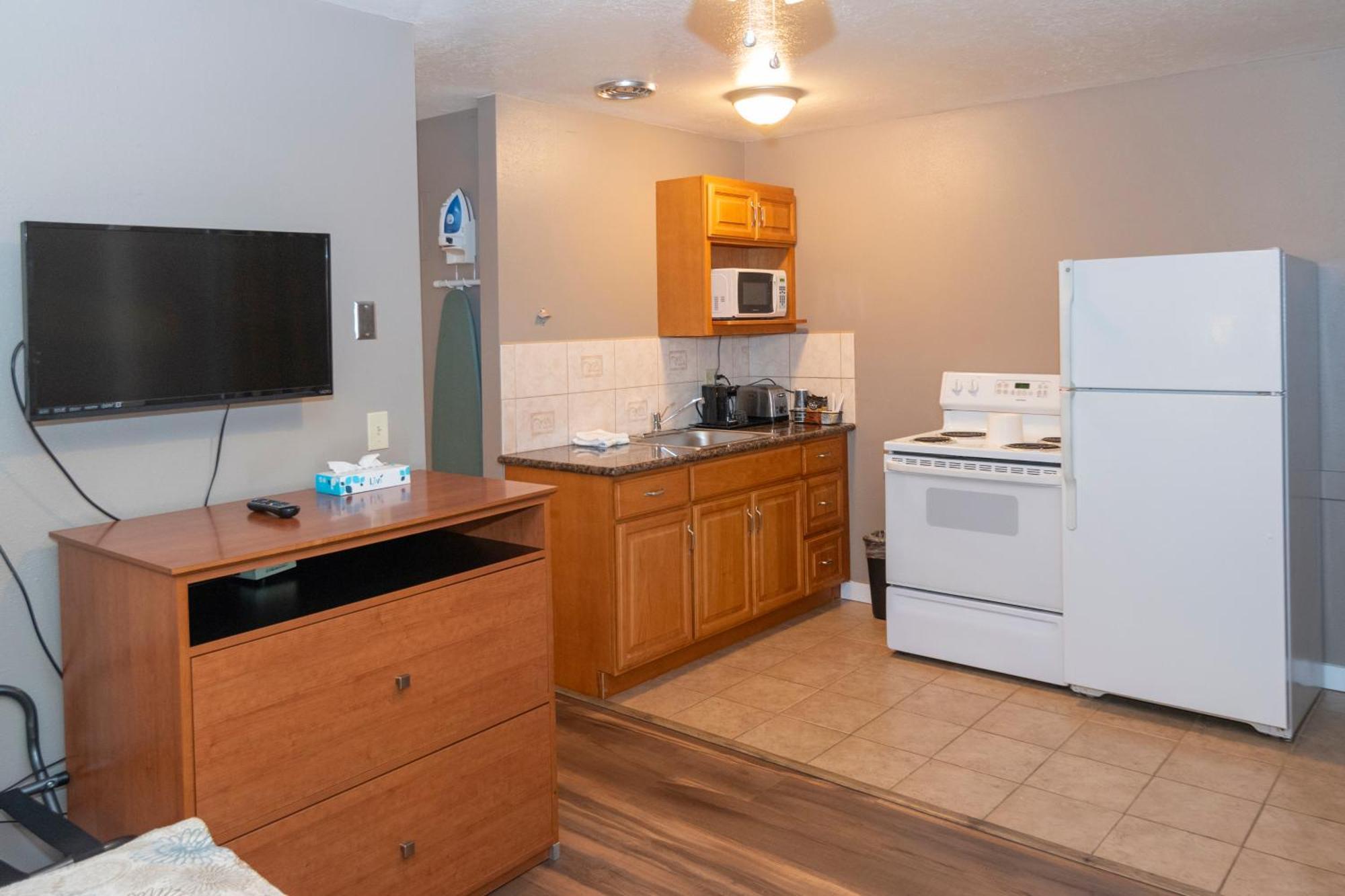 Nordic Inn And Suites Portland Esterno foto