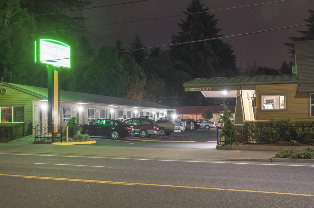 Nordic Inn And Suites Portland Esterno foto