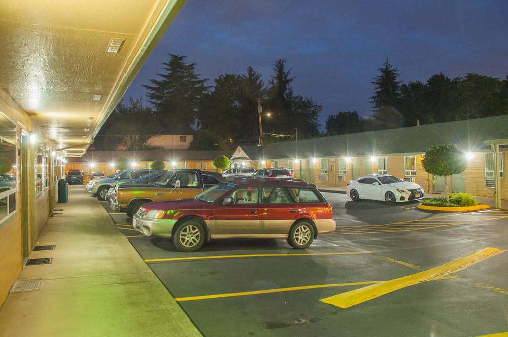 Nordic Inn And Suites Portland Esterno foto