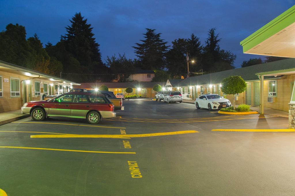 Nordic Inn And Suites Portland Esterno foto