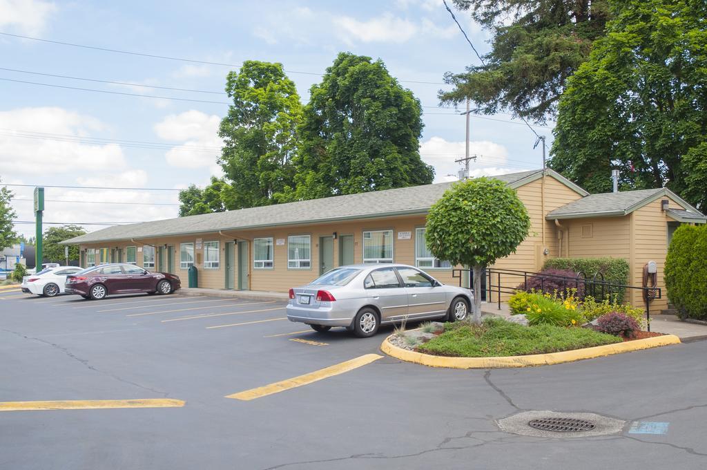 Nordic Inn And Suites Portland Esterno foto