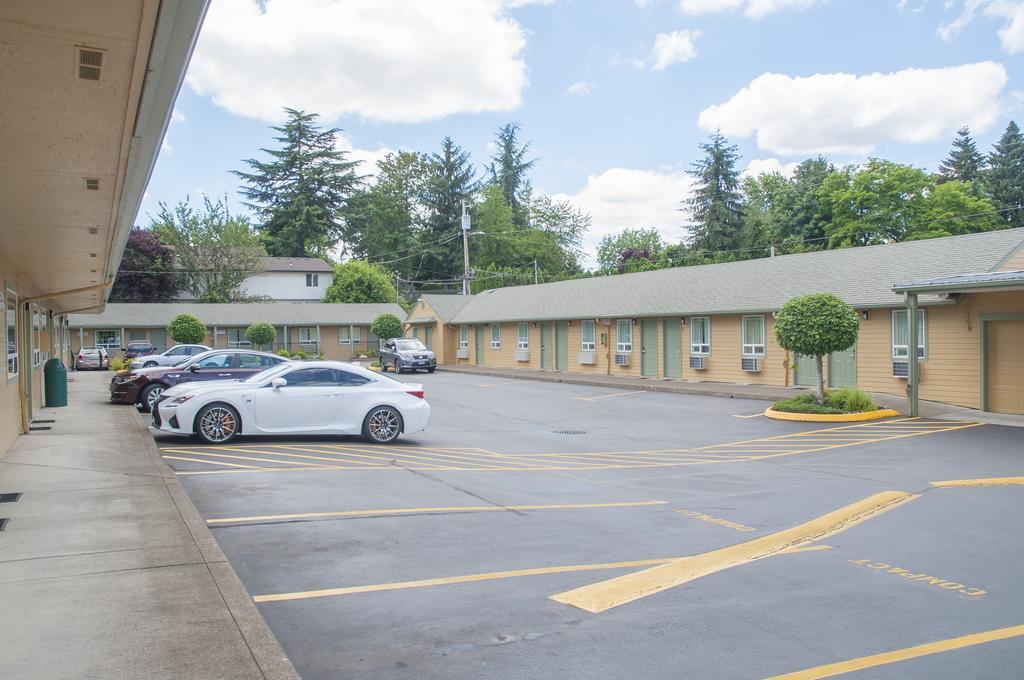 Nordic Inn And Suites Portland Esterno foto