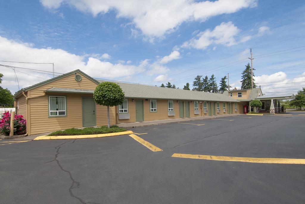 Nordic Inn And Suites Portland Esterno foto