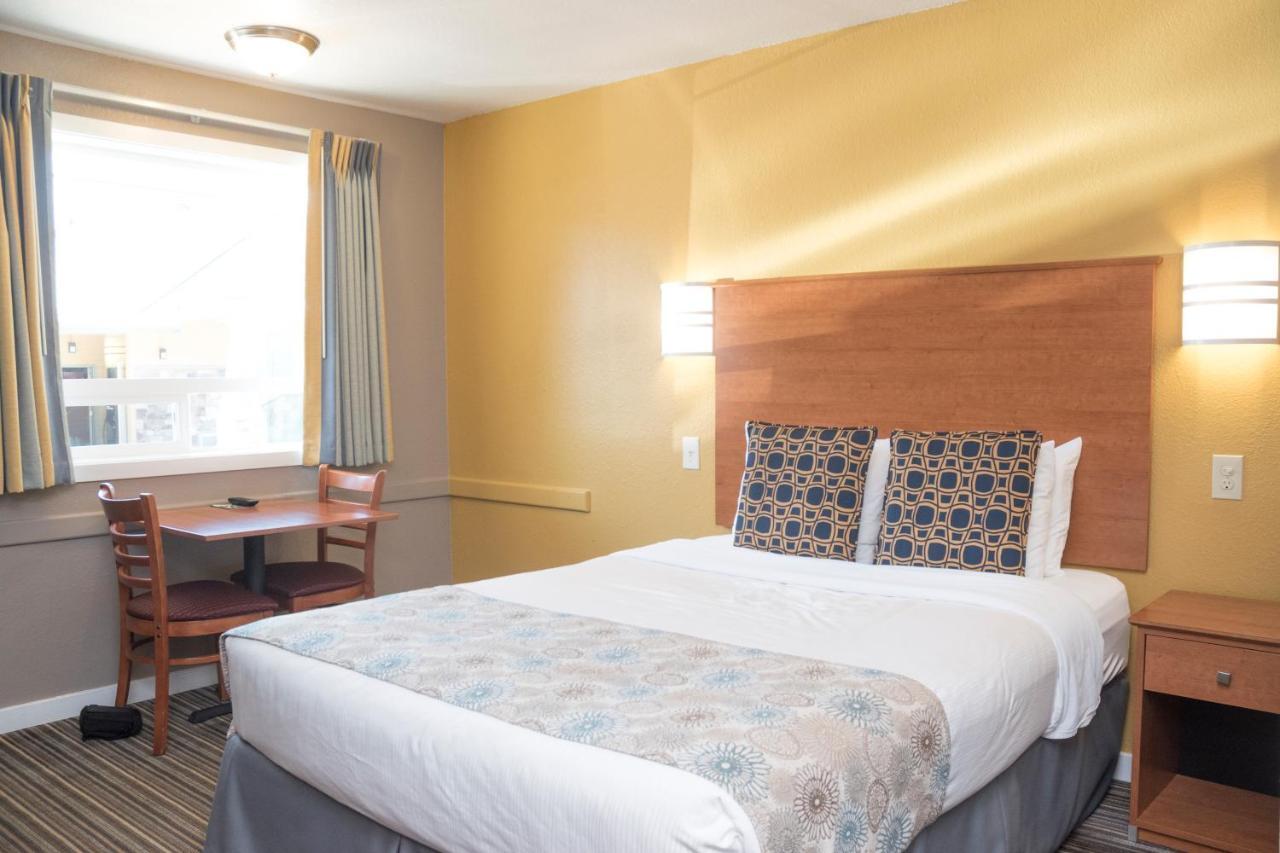Nordic Inn And Suites Portland Esterno foto
