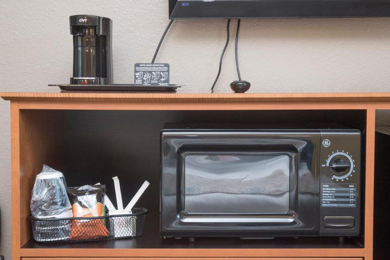 Nordic Inn And Suites Portland Esterno foto