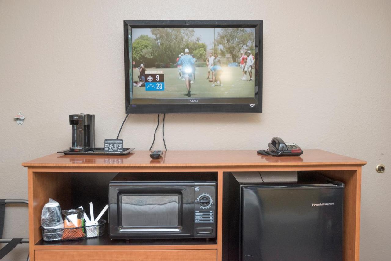 Nordic Inn And Suites Portland Esterno foto